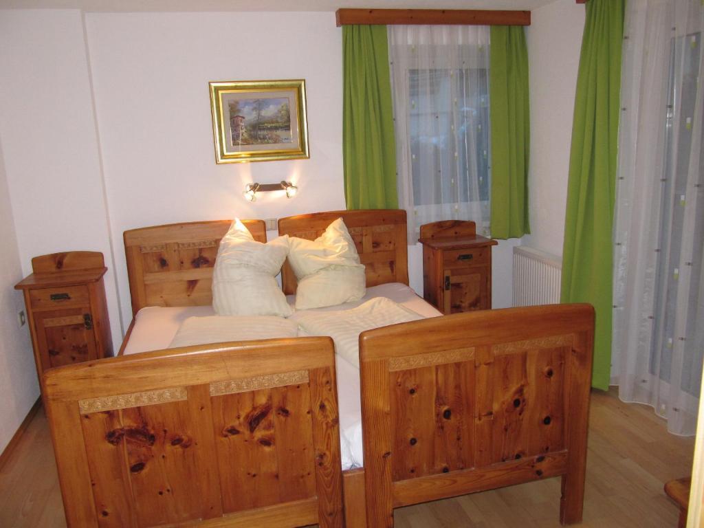 Pepis Ferienwohnungen Inklusive Sommercard Jerzens Room photo